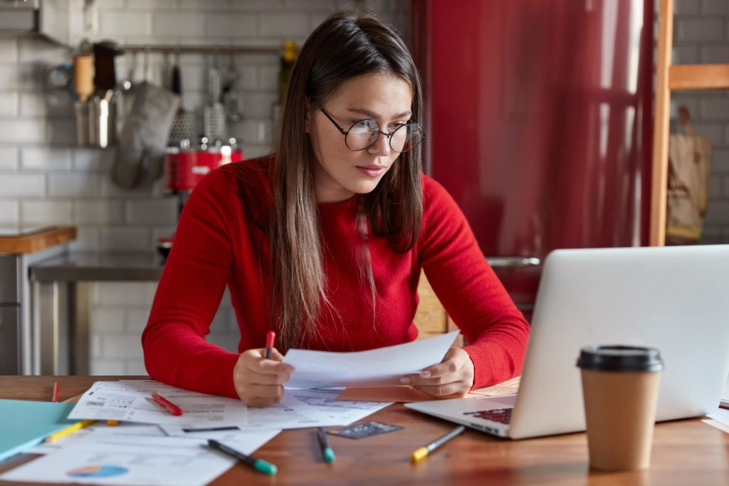 Saiba como calcular a energia interna de um gás